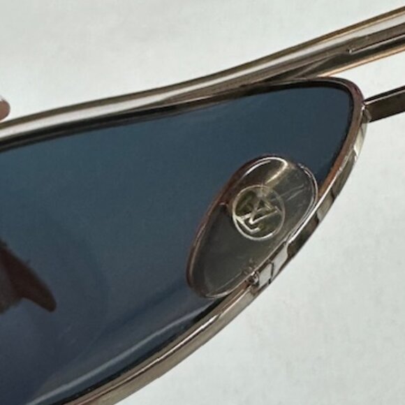 Louis Vuitton Jetset Aviator U Sunglasses - Picture 10 of 12